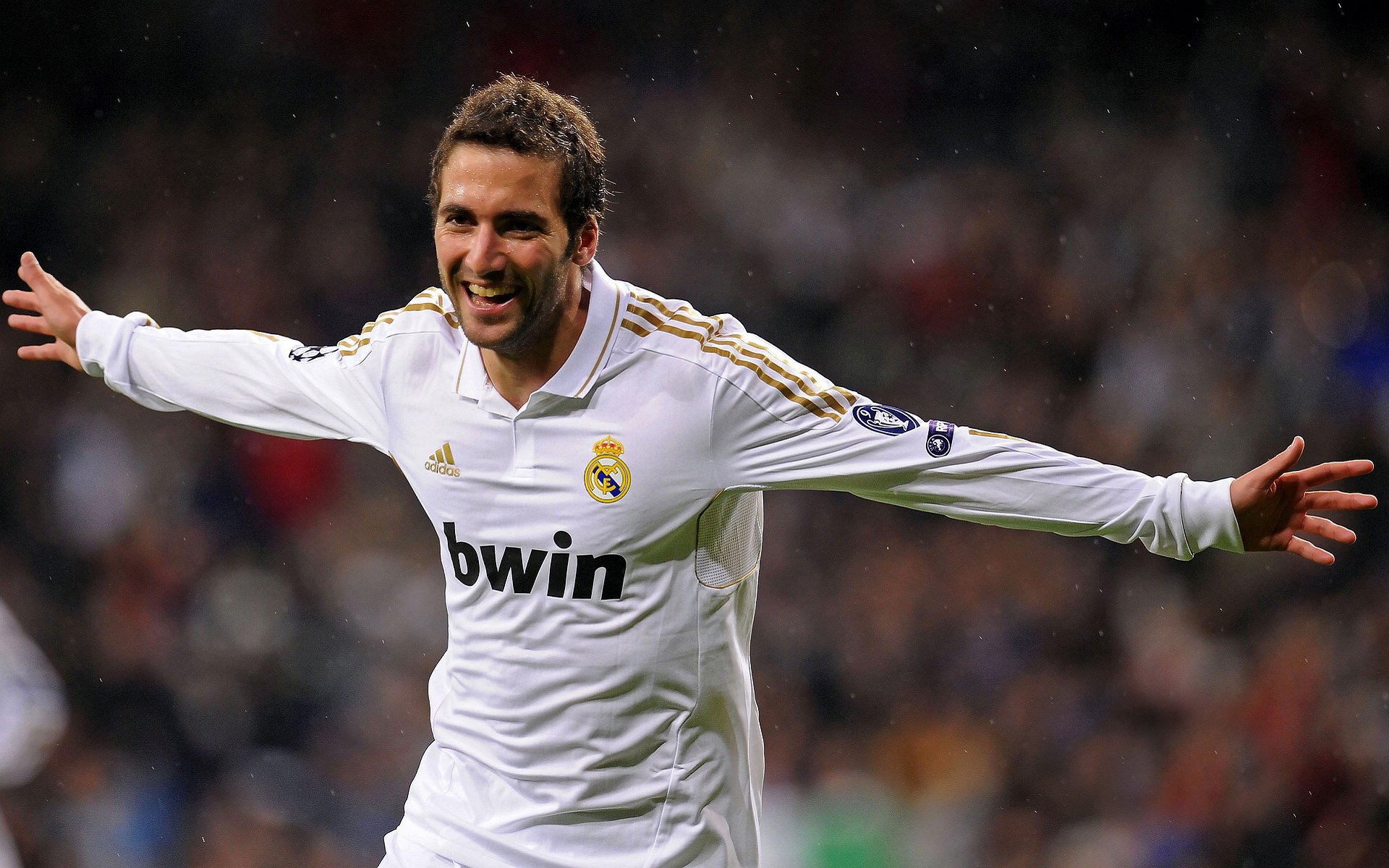 国际游泳锦标赛中国队刷新多项世界纪录，国际游泳冠军系列赛